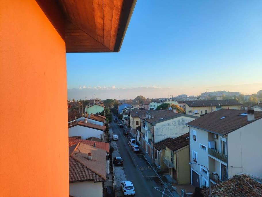 Attico A 2 Passi Dalla Stazione E Centro Storico Ravenna Esterno foto